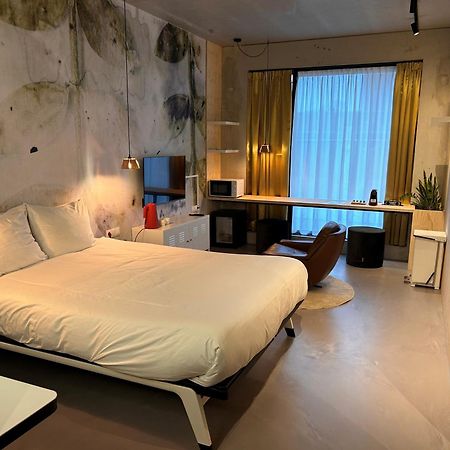 Moloko, Modern Designed Sleep & Shower Hotel In City Center, Digital Key By Sms Enschede Bagian luar foto