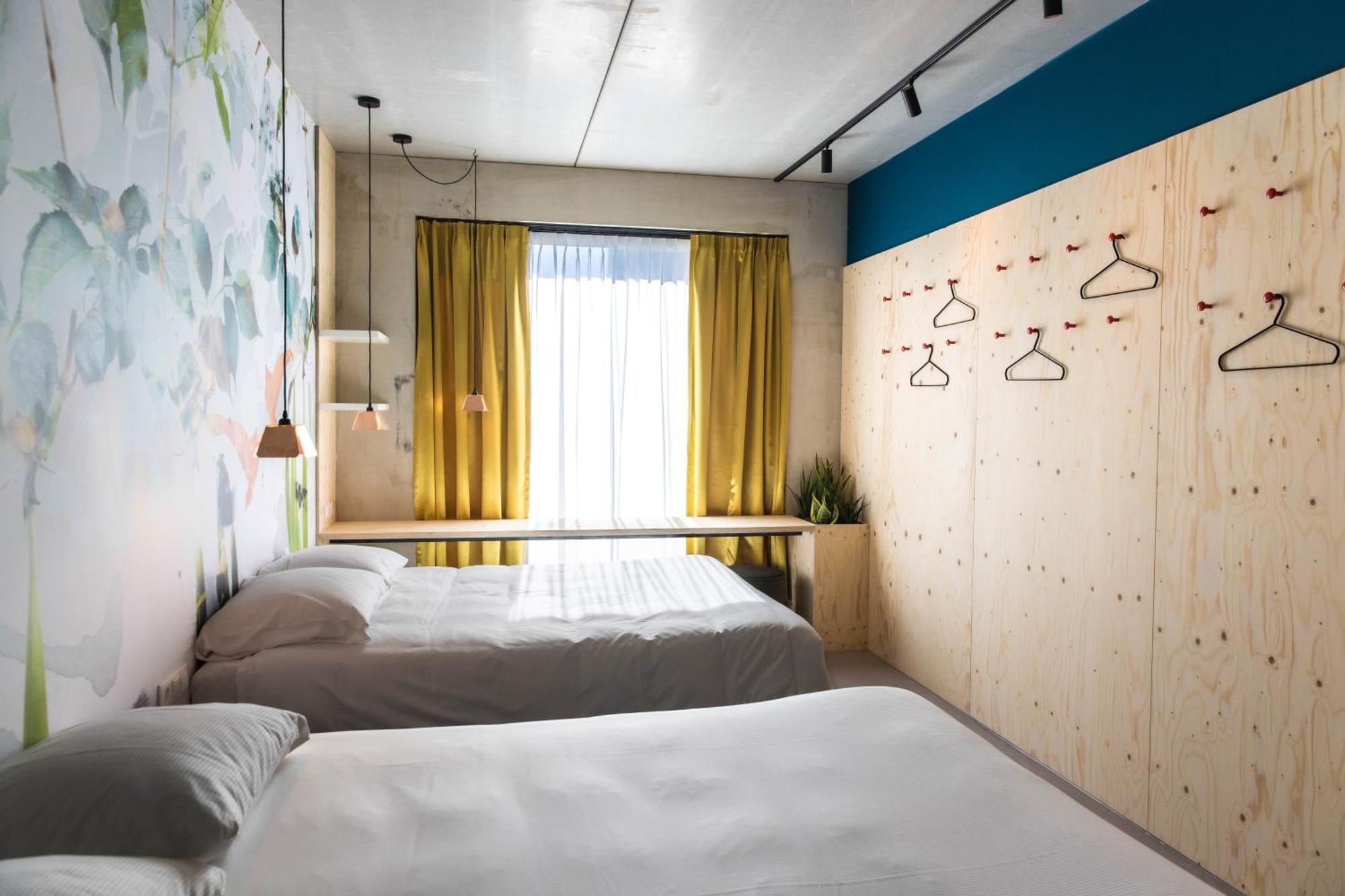 Moloko, Modern Designed Sleep & Shower Hotel In City Center, Digital Key By Sms Enschede Bagian luar foto